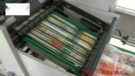 Máquina de impresión flexográfica de adhesivos de banda estrecha con troquelado y láminas
